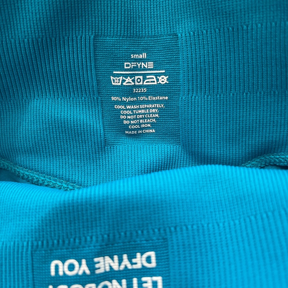 DFYNE Impact Seamless High Rise Shorts 4.5” Glacier Teal Blue Sz S - Picture 8 of 10